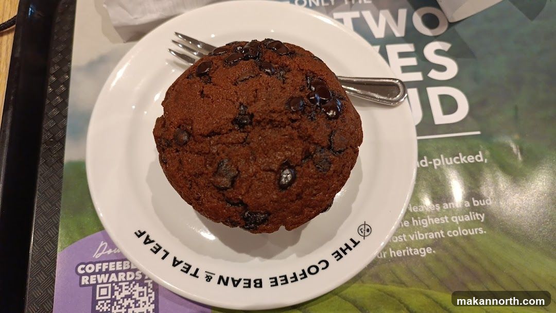 Chocolate Chip Muffin