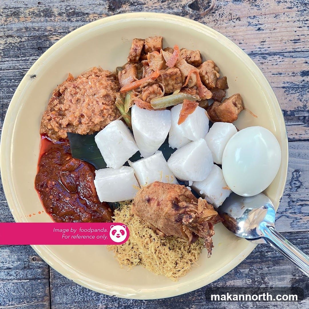 Nasi Lemak with Fried Chicken
