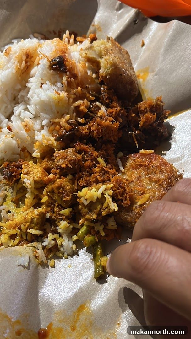 Rice dish with meat and vegetables