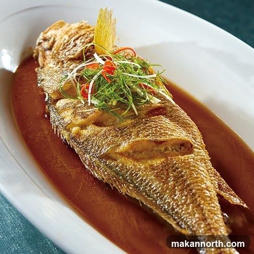 Whole Fried Fish with Sauce