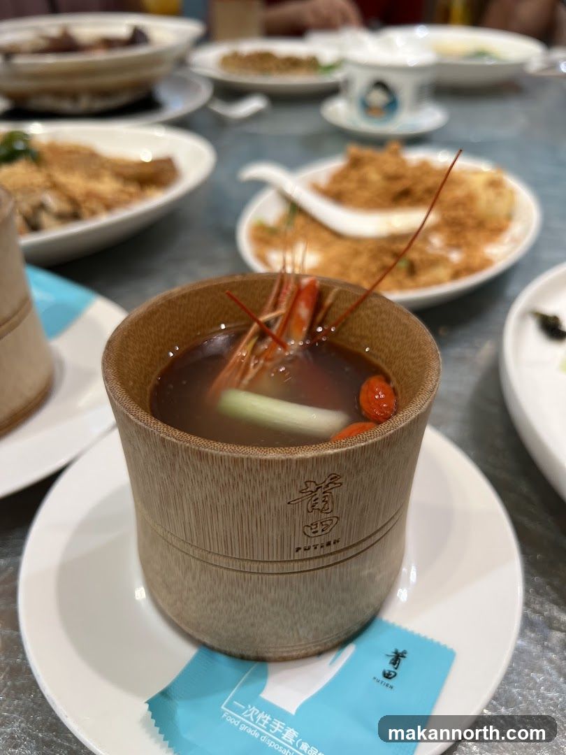 Soup with Shrimp and Goji Berries