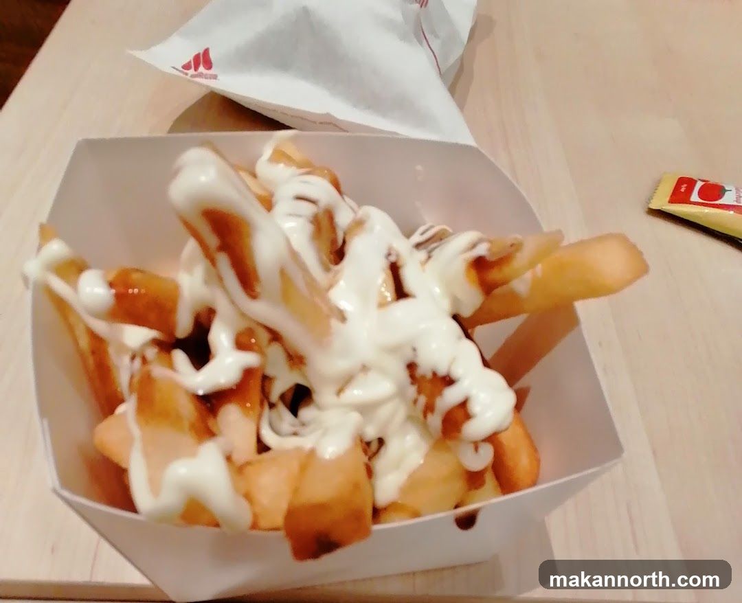Fries with sauce