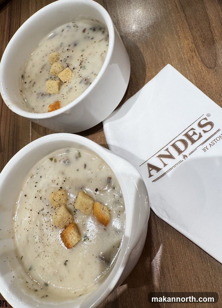 Mushroom Soup with Croutons