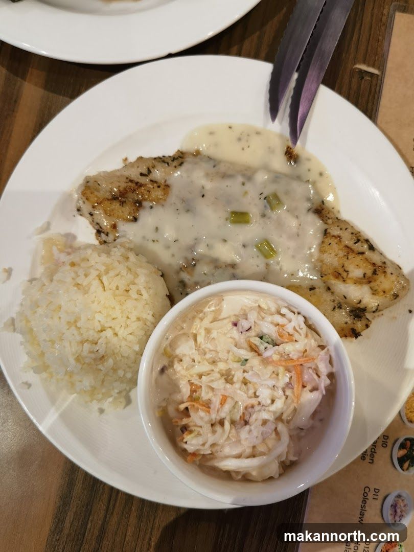 Fish with Rice and Coleslaw