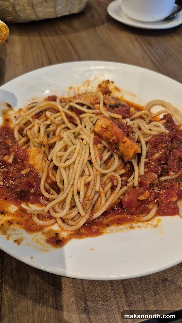 Spaghetti with Tomato Sauce
