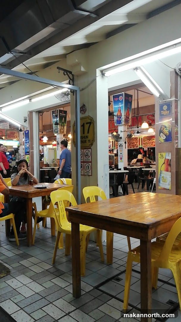 Outdoor Seating at a Restaurant