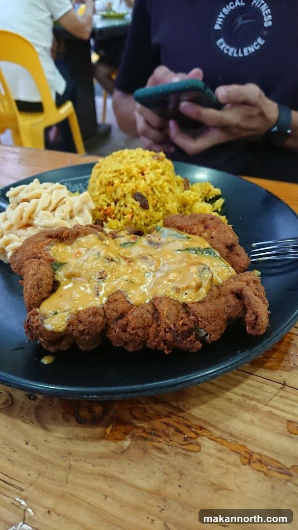 Fried Chicken with Rice and Pasta
