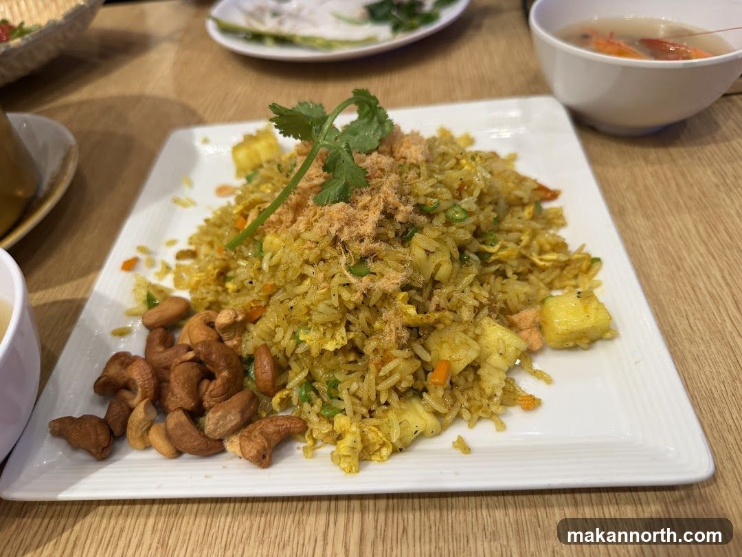 Pineapple Fried Rice with Cashews