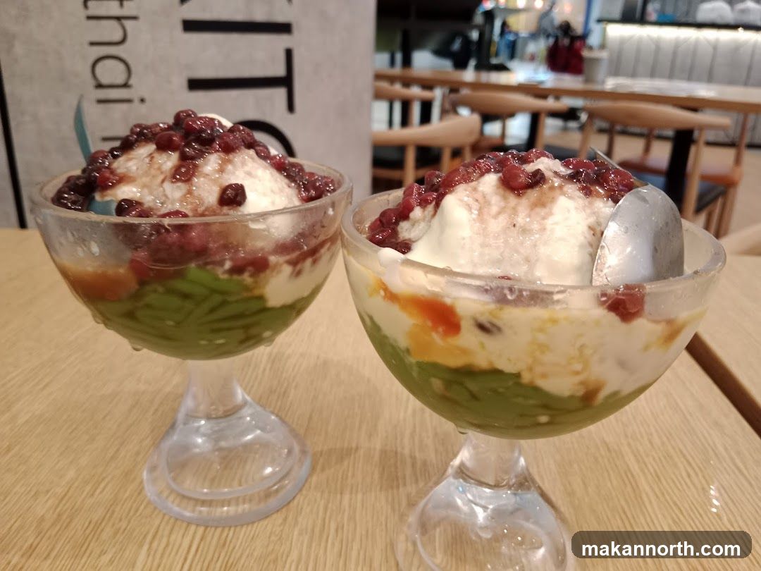 Dessert with Red Beans and Green Jelly