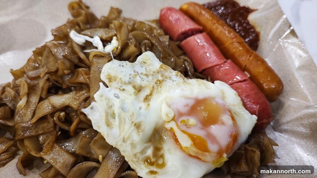 Noodles with Egg and Sausages