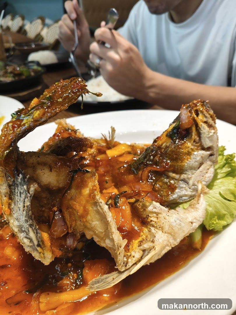 Fried Fish with Sauce