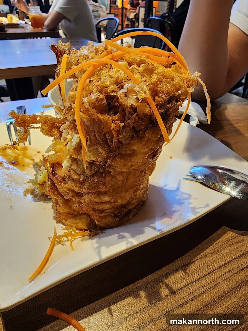 Fried Omelet with Shredded Carrots