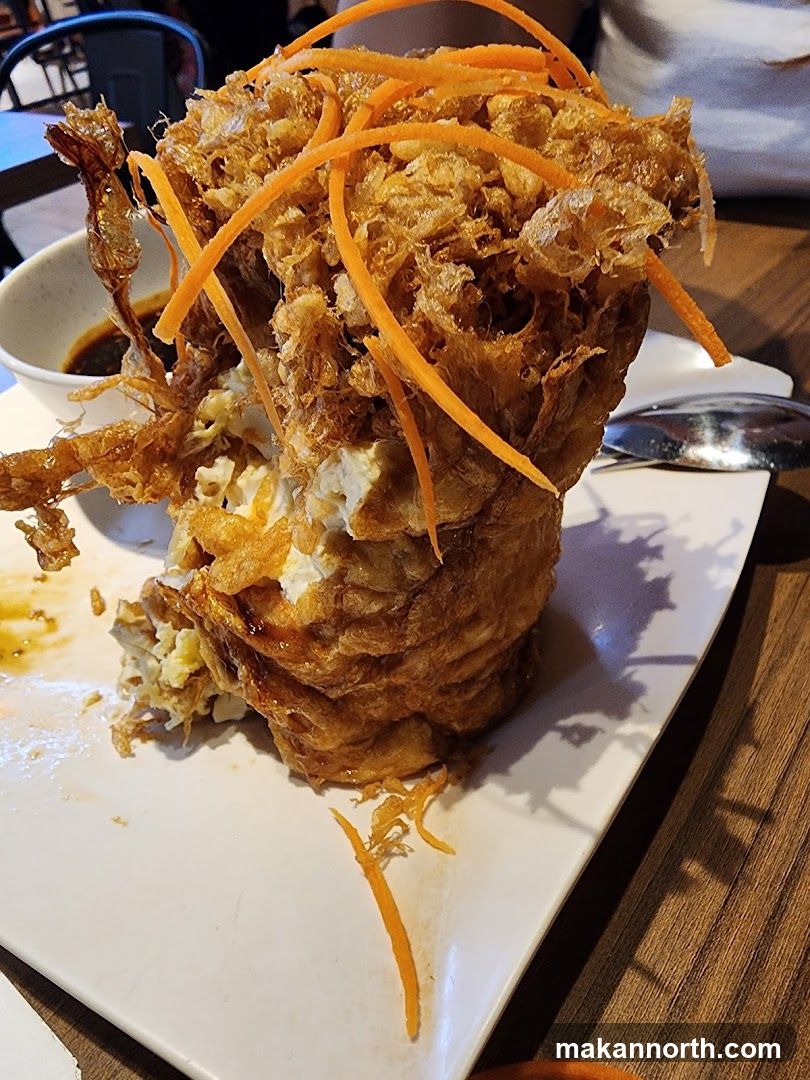 Fried Egg Dish with Shredded Carrots