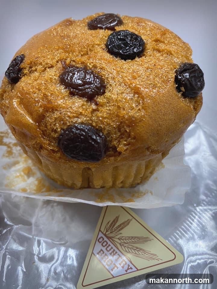 Raisin Muffin