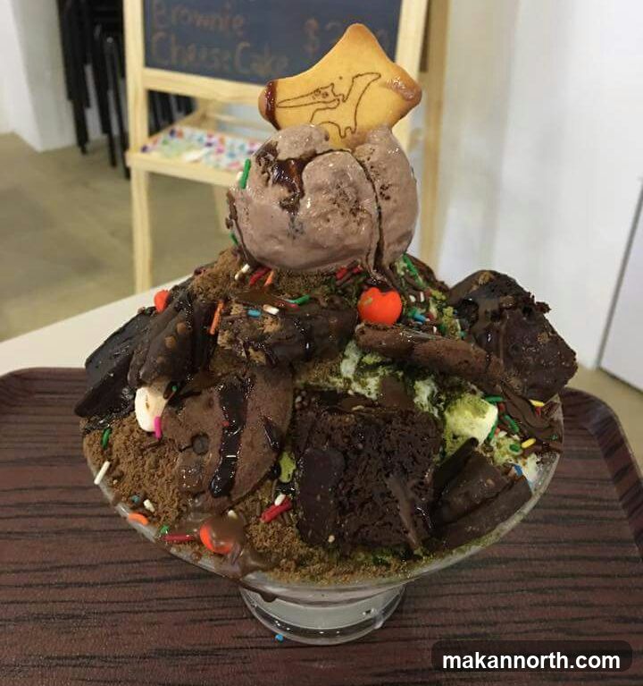 Dessert with Ice Cream and Brownie