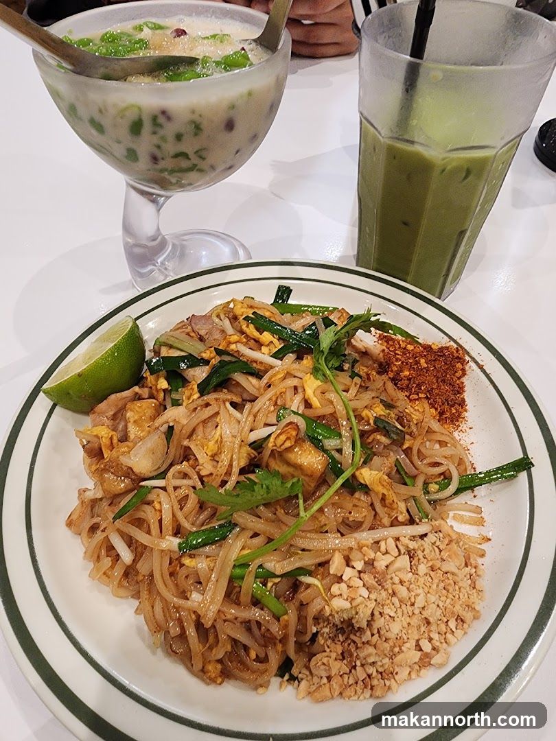 Pad Thai and Drinks