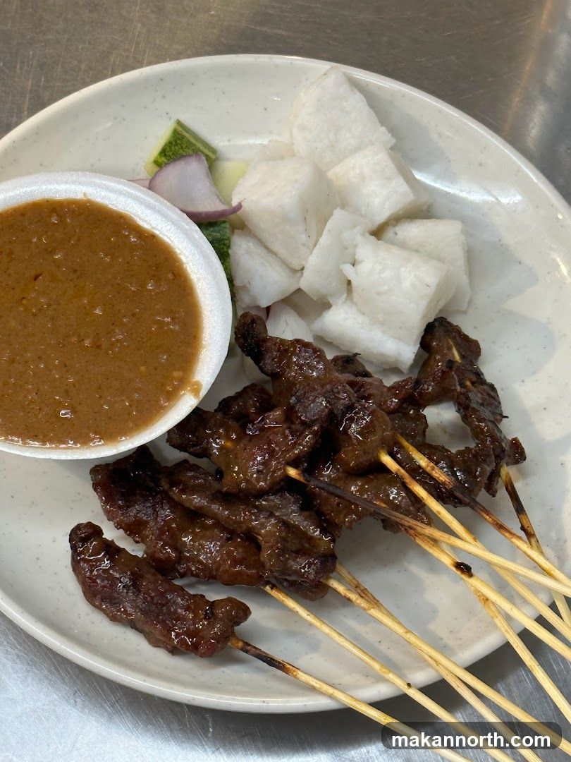 Beef Satay with Peanut Sauce and Ketupat