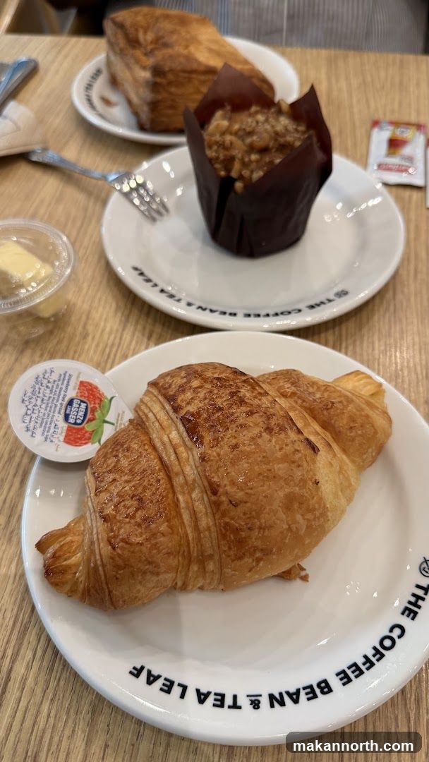Croissant and Muffin