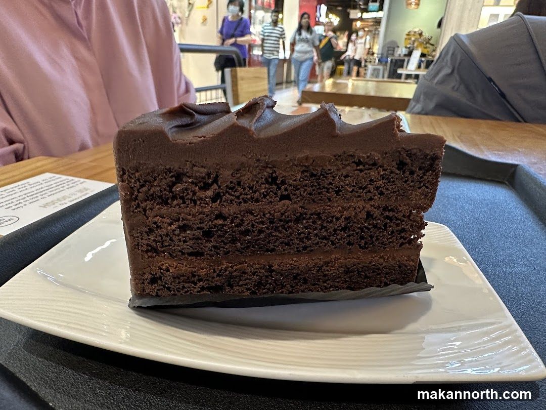 Chocolate Cake Slice