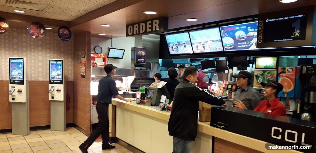 Fast Food Restaurant Interior