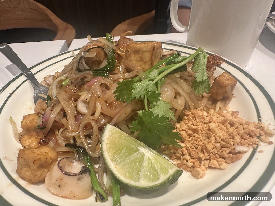 Pad Thai with Tofu and Lime