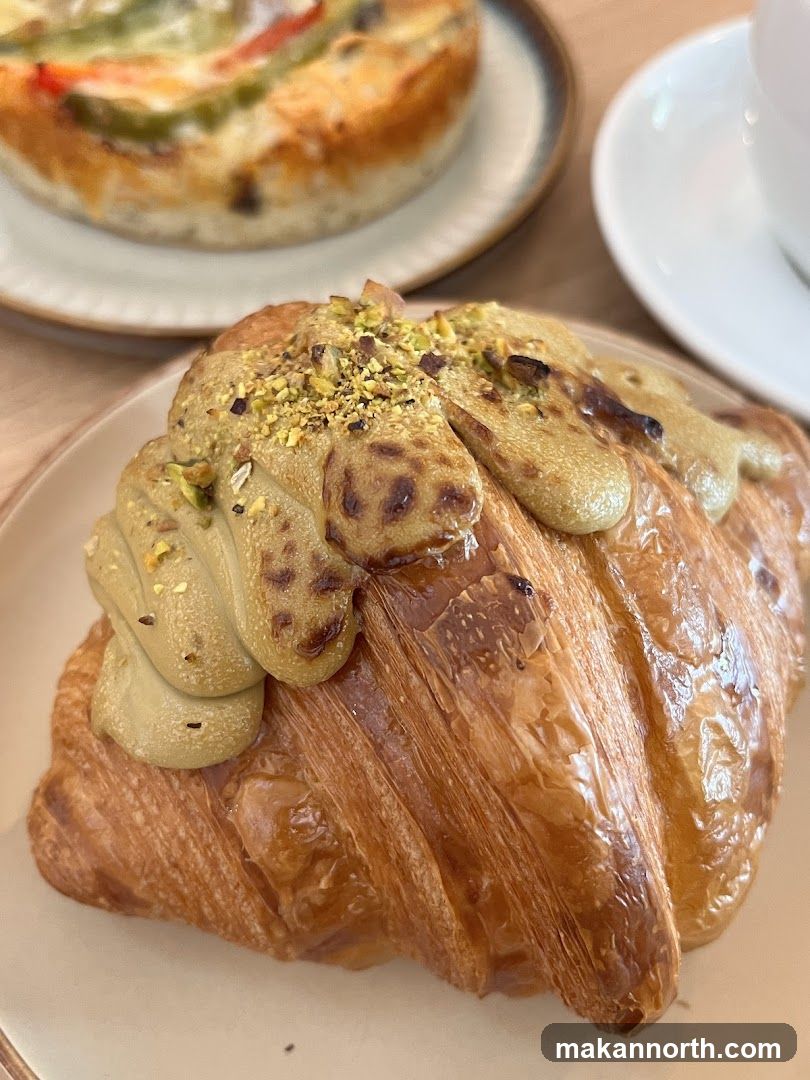 Pistachio Croissant
