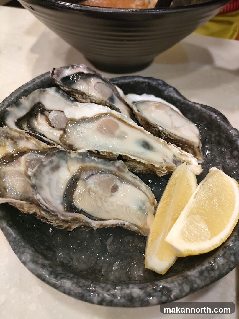 Oysters with Lemon