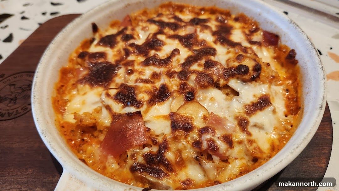 Baked Dish with Cheese and Ham