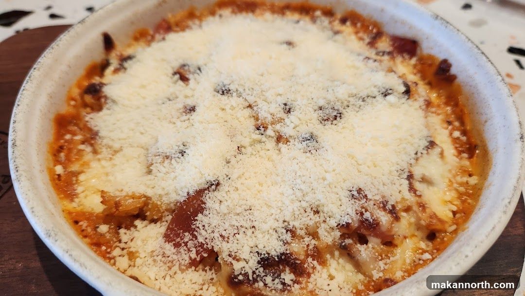 Baked Pasta Dish with Cheese
