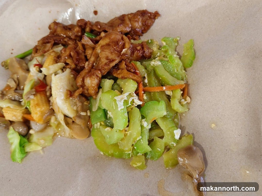 Stir-fried dish with meat and vegetables