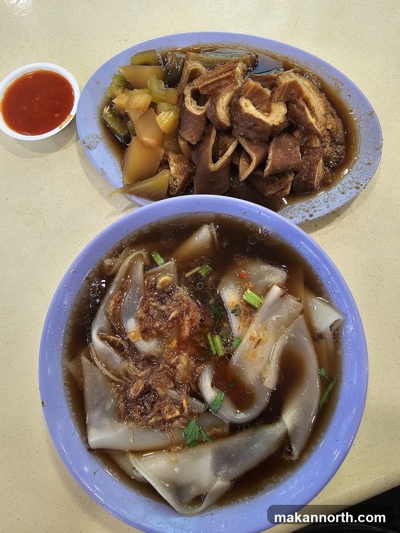 Braised Intestines and Noodles