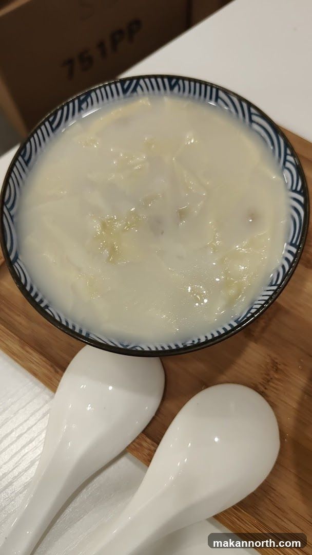 Bowl of dessert