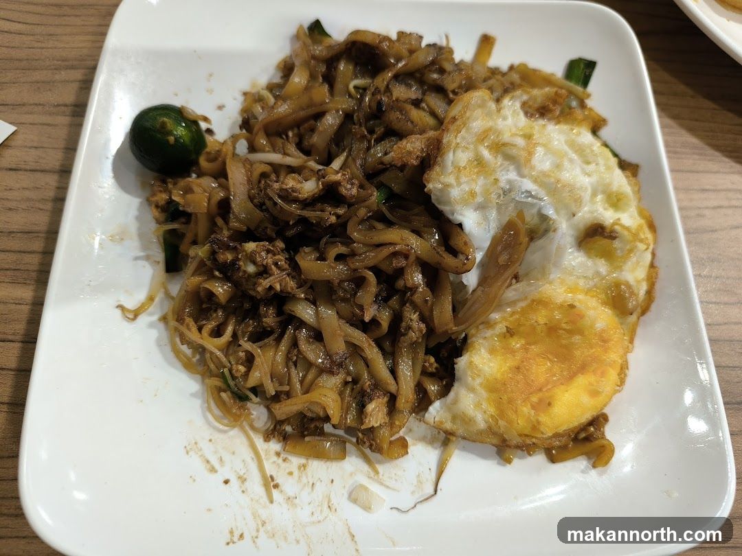 Fried Noodles with Egg