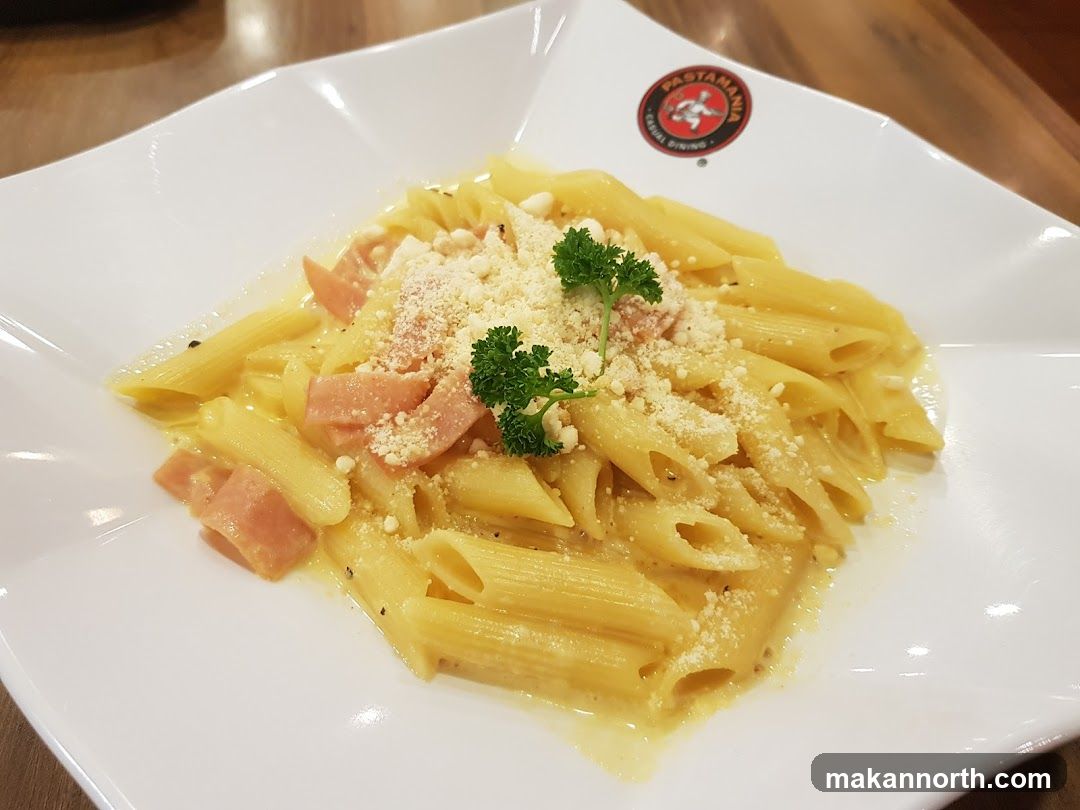 Penne Pasta with Ham and Cheese
