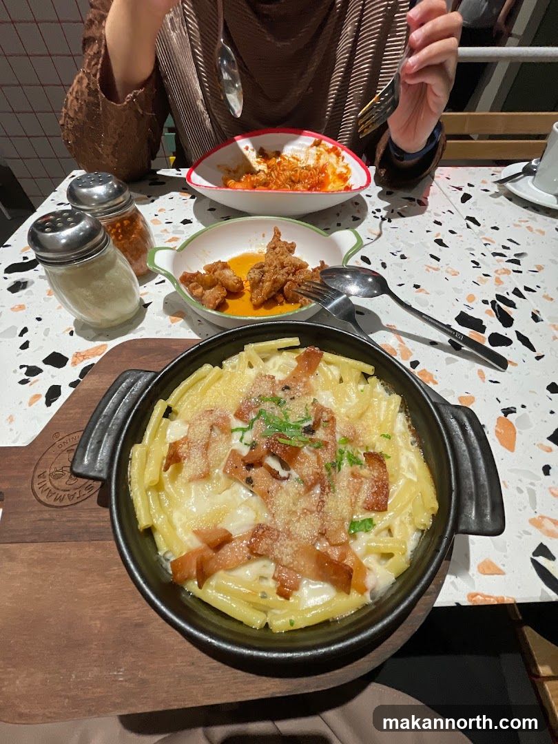 Macaroni and Cheese with Bacon