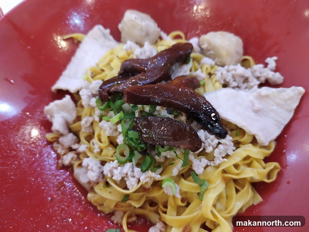 Noodles with Toppings