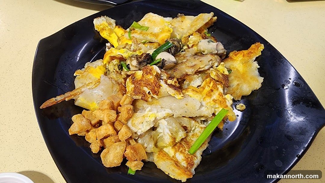 Oyster omelet with crispy pork belly