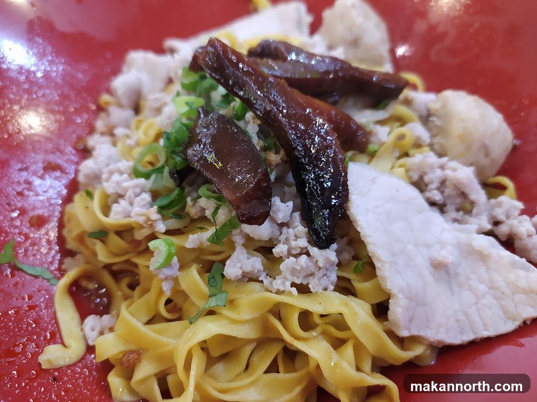 Noodles with Toppings