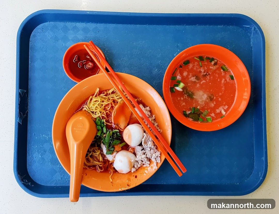 Noodles with Soup and Side Dish