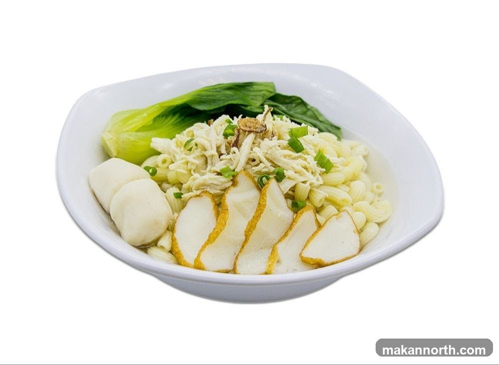 Noodle Dish with Chicken and Fish Cakes
