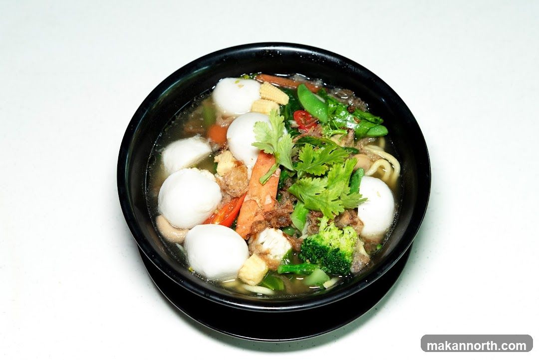 Noodle Soup with Fish Balls