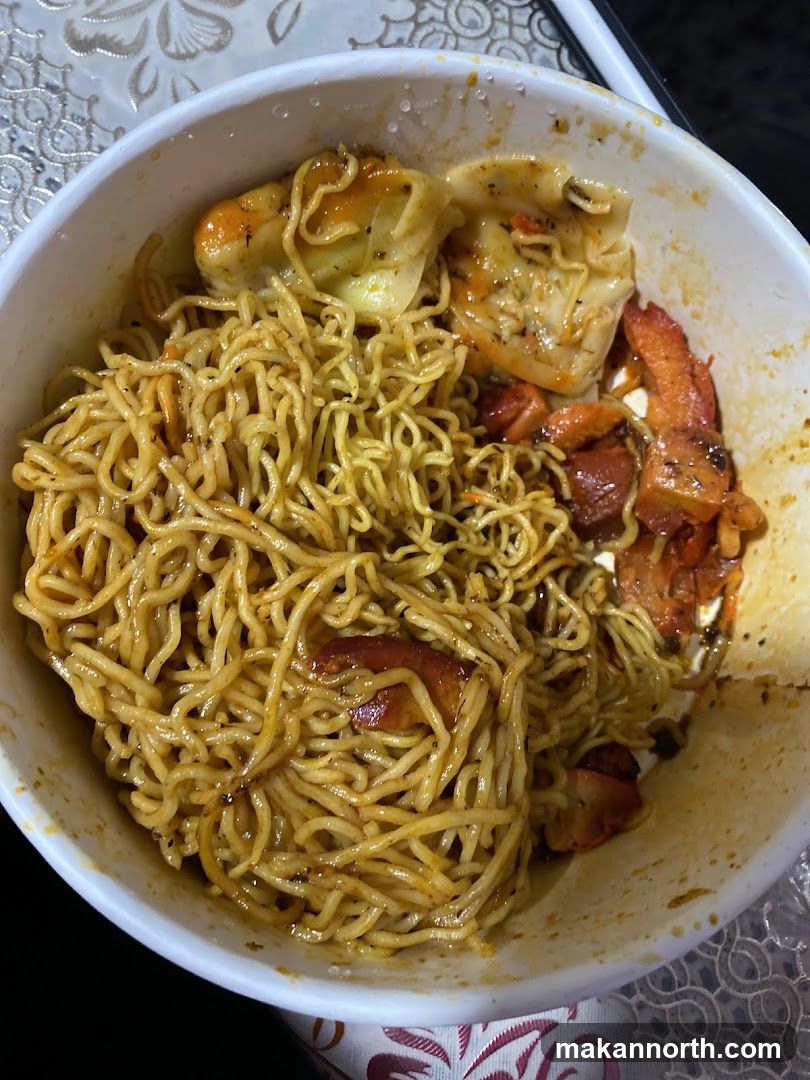 Noodles with Dumplings and Meat