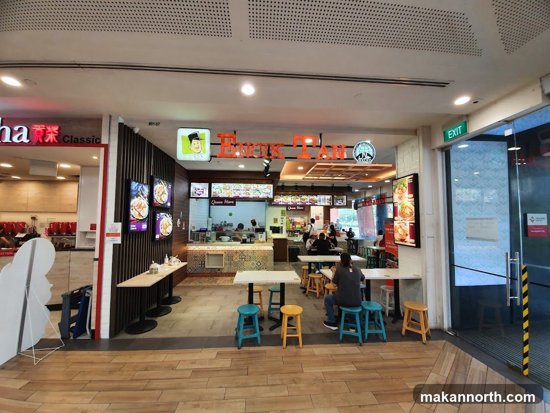 Food court stalls