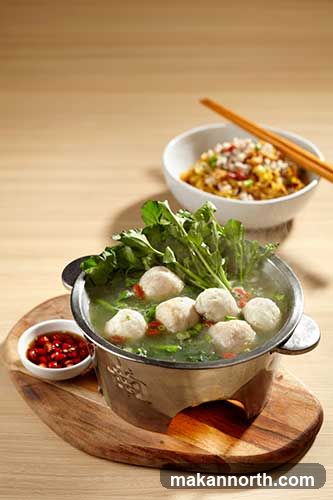 Lam's Noodle & Salt Baked Chicken @ Causeway Point