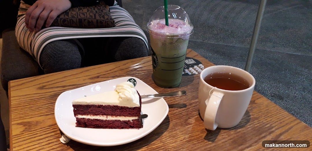 Red Velvet Cake and Drinks
