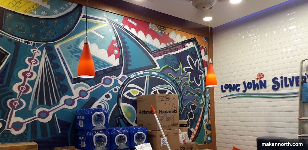 Long John Silver's Interior
