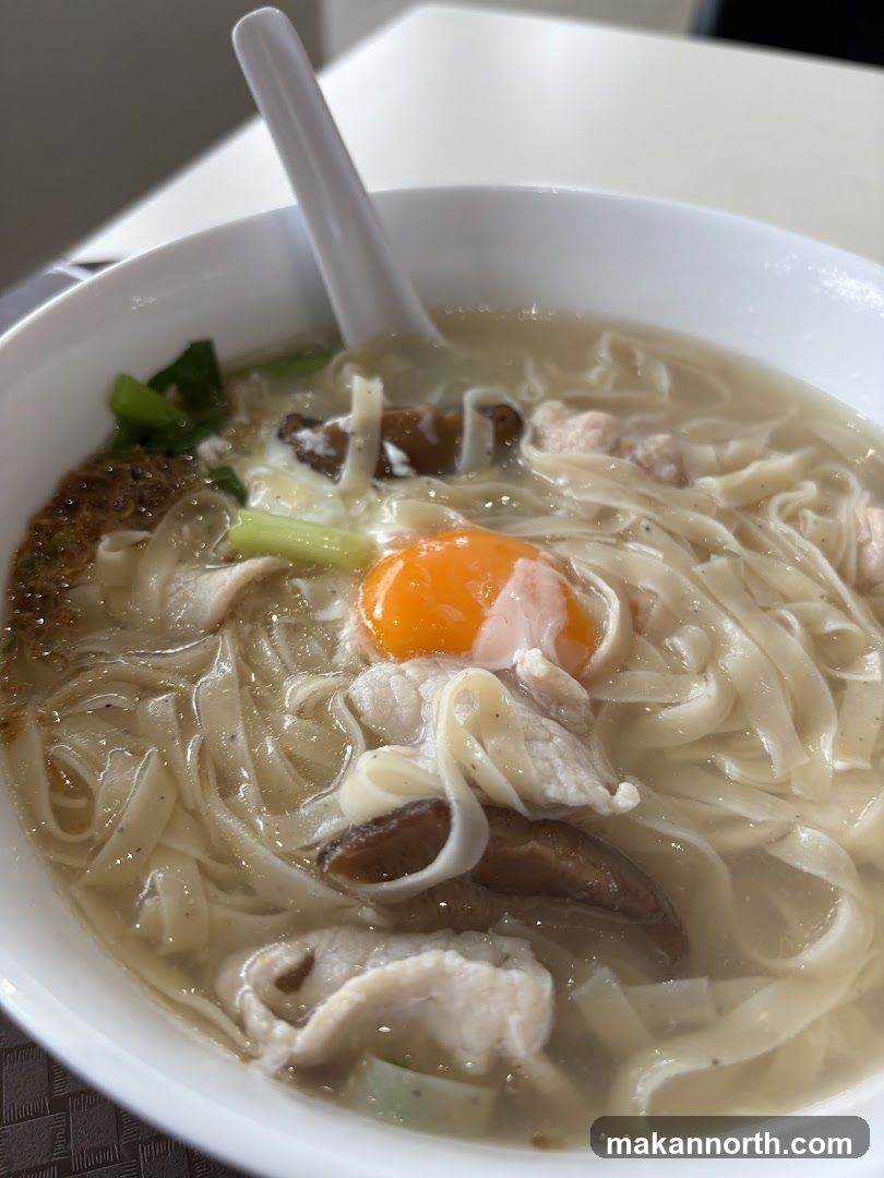 Noodle Soup with Egg and Meat