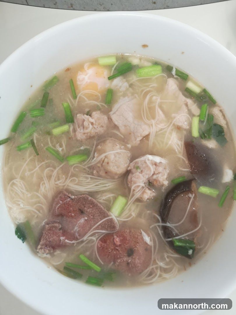 Noodle Soup with Liver and Egg