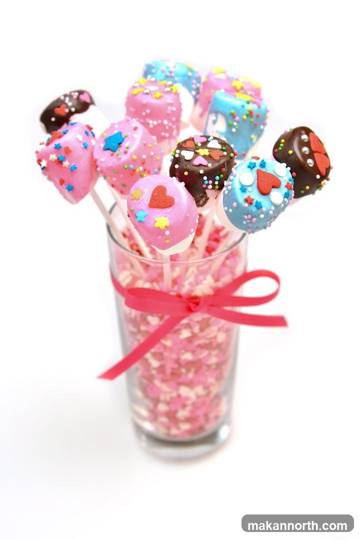 Marshmallow Pops