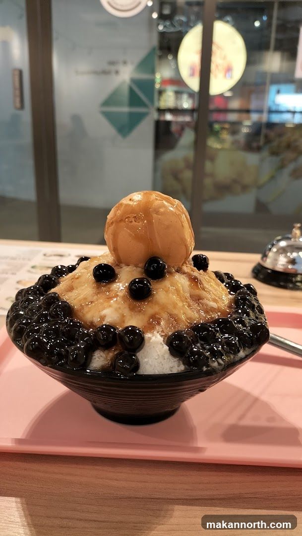 Dessert with Ice Cream and Boba